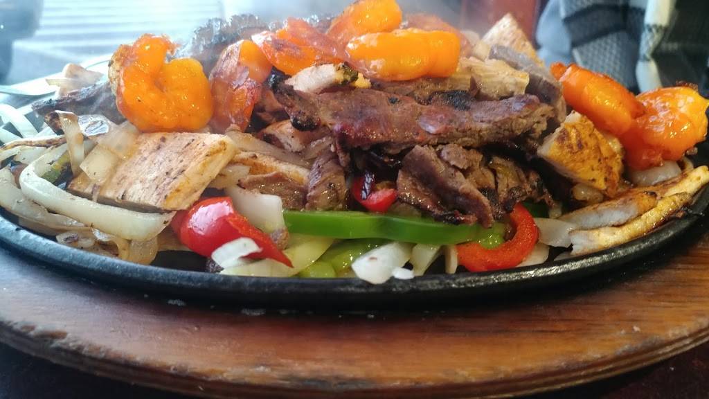 Menos Mexican Grill Stan Schlueter | restaurant | 1100 E Stan Schlueter Loop, Killeen, TX 76542, USA | 2545548220 OR +1 254-554-8220