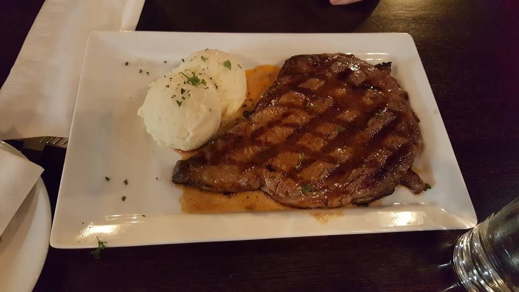 Silvers Grill | restaurant | 104 Euclid Ave, Park Ridge, IL 60068, USA | 8472682010 OR +1 847-268-2010