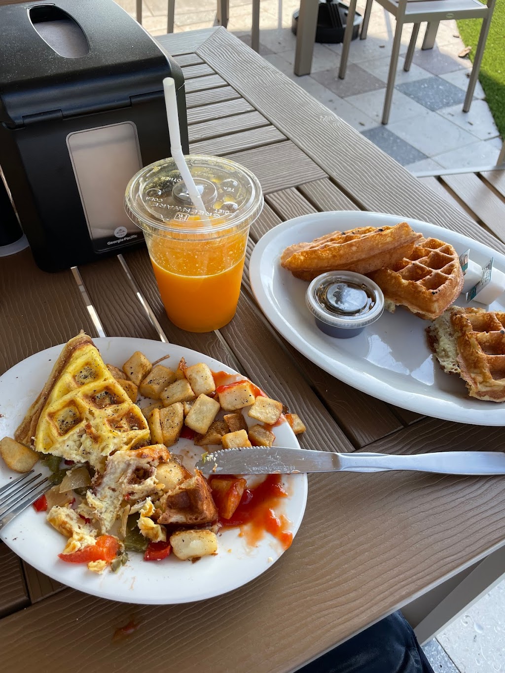 Maple Street Biscuit Company OTown | restaurant | 11810 Glass House Lane Suite 140, Orlando, FL 32836, USA | 6892405200 OR +1 689-240-5200