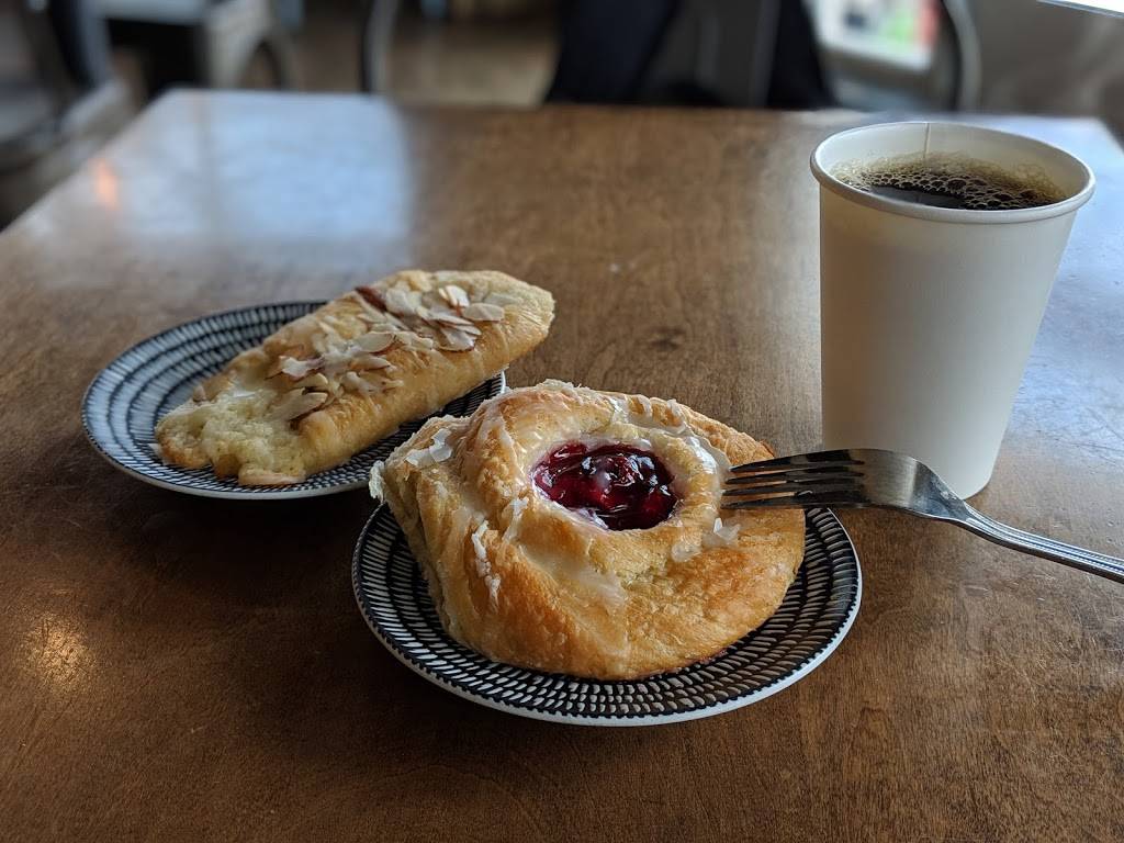 McLains Bakery | bakery | 201 E Gregory Blvd, Kansas City, MO 64114, USA | 8165239911 OR +1 816-523-9911