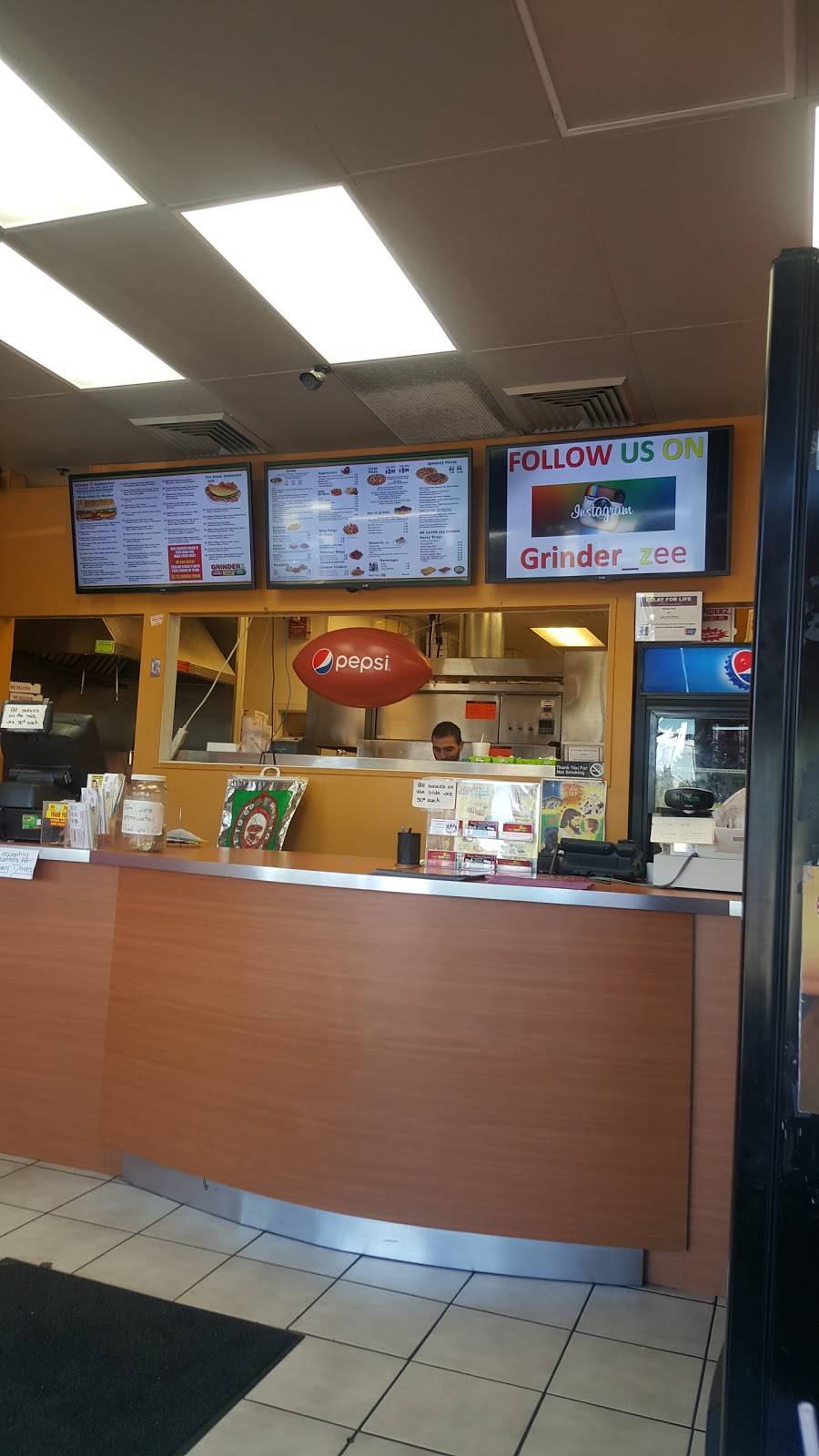 Grinder Zee of Hazel Park | meal delivery | 22822 John R Rd, Hazel Park, MI 48030, USA | 2485461400 OR +1 248-546-1400