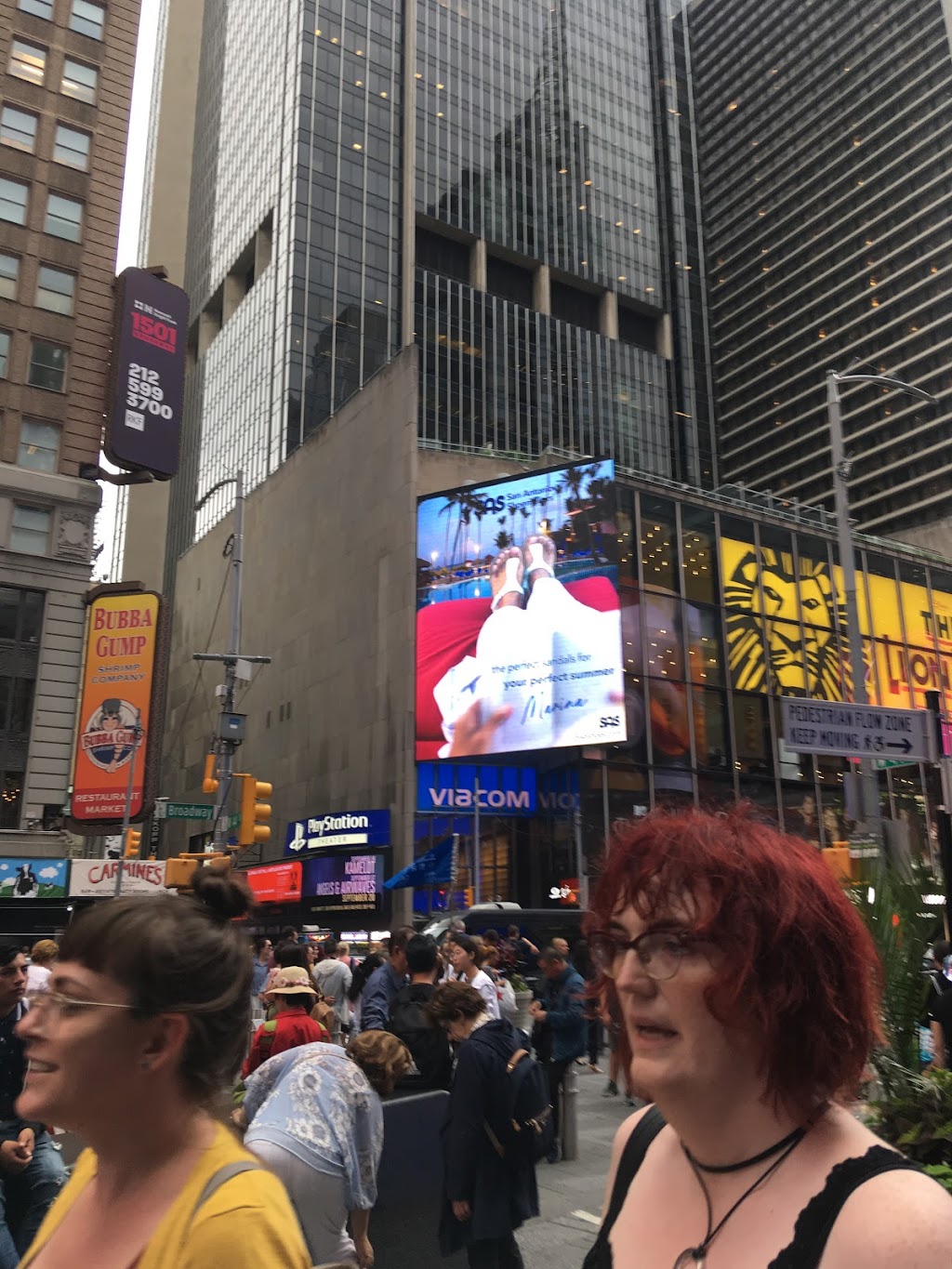Coney Shack | restaurant | Broadway plaza between 42 &, W 43rd St, New York, NY 10036, USA | 3478568356 OR +1 347-856-8356