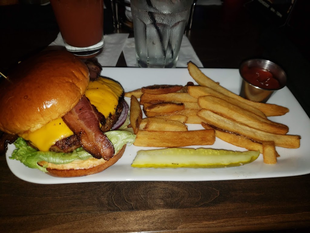 Lucky Strike Social at Wrigleyville | restaurant | 1027 W Addison St, Chicago, IL 60613, USA | 8722066740 OR +1 872-206-6740