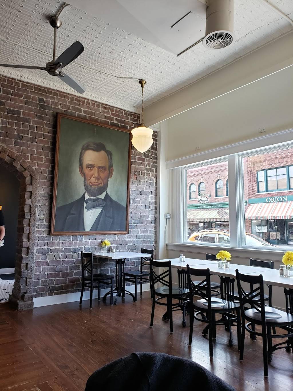 Craft Butcher & Deli | restaurant | 41 S Seminary St, Galesburg, IL 61401, USA | 3095410127 OR +1 309-541-0127