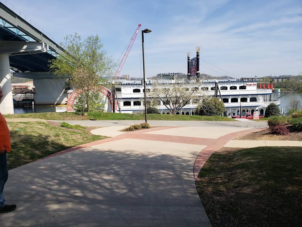 Southern Belle Riverboat | restaurant | 151 Riverfront Pkwy, Chattanooga, TN 37402, USA | 4232664488 OR +1 423-266-4488