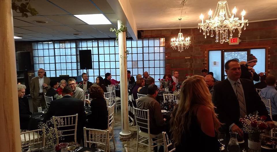 The Venue | restaurant | 14440 Puritas Ave, Cleveland, OH 44135, USA | 2163268061 OR +1 216-326-8061