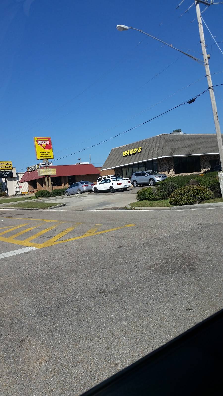 Wards | restaurant | 4003 Hardy St, Hattiesburg, MS 39402, USA | 6012644758 OR +1 601-264-4758