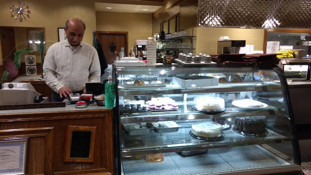 Marilyns Restaurant and Pancake House | restaurant | 5900 Dempster Street, Morton Grove, IL 60053, USA | 8476631900 OR +1 847-663-1900