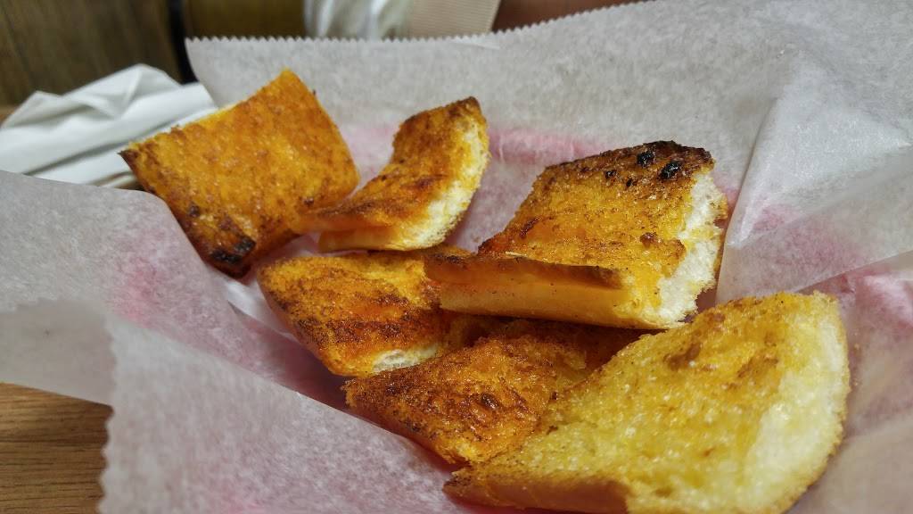 Adreanis Pizza | restaurant | 1940 E Touhy Ave, Des Plaines, IL 60018, USA | 8472991133 OR +1 847-299-1133