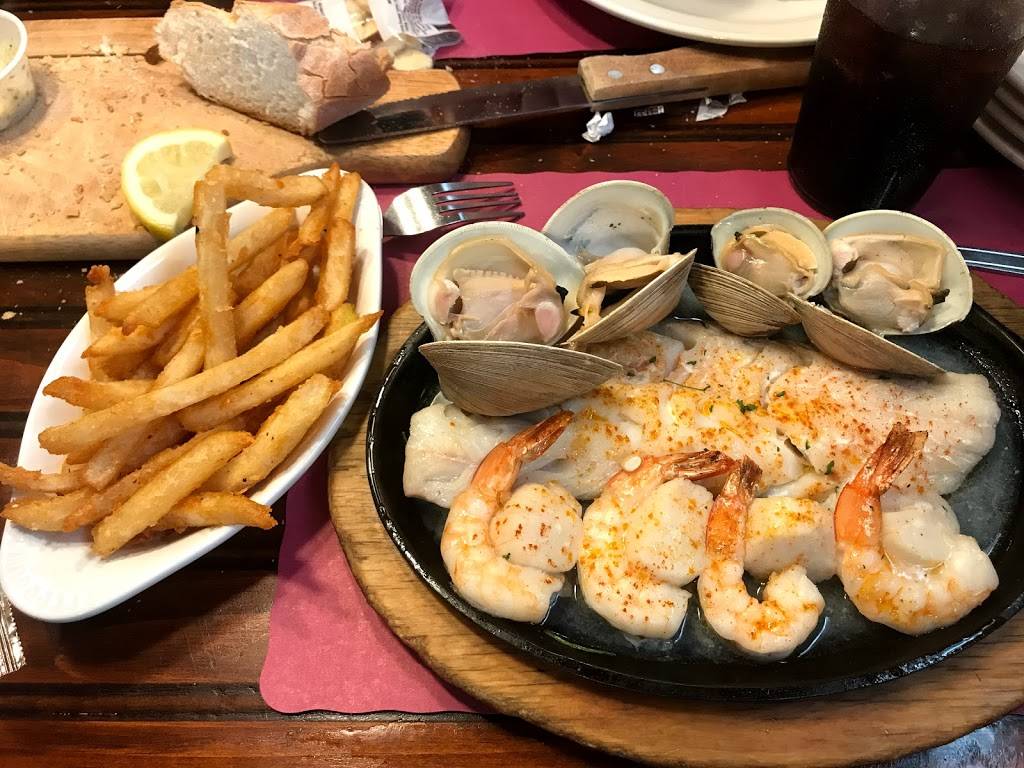 The Clam Bar | restaurant | 3914 Brewerton Rd, Syracuse, NY 13212, USA | 3154581662 OR +1 315-458-1662