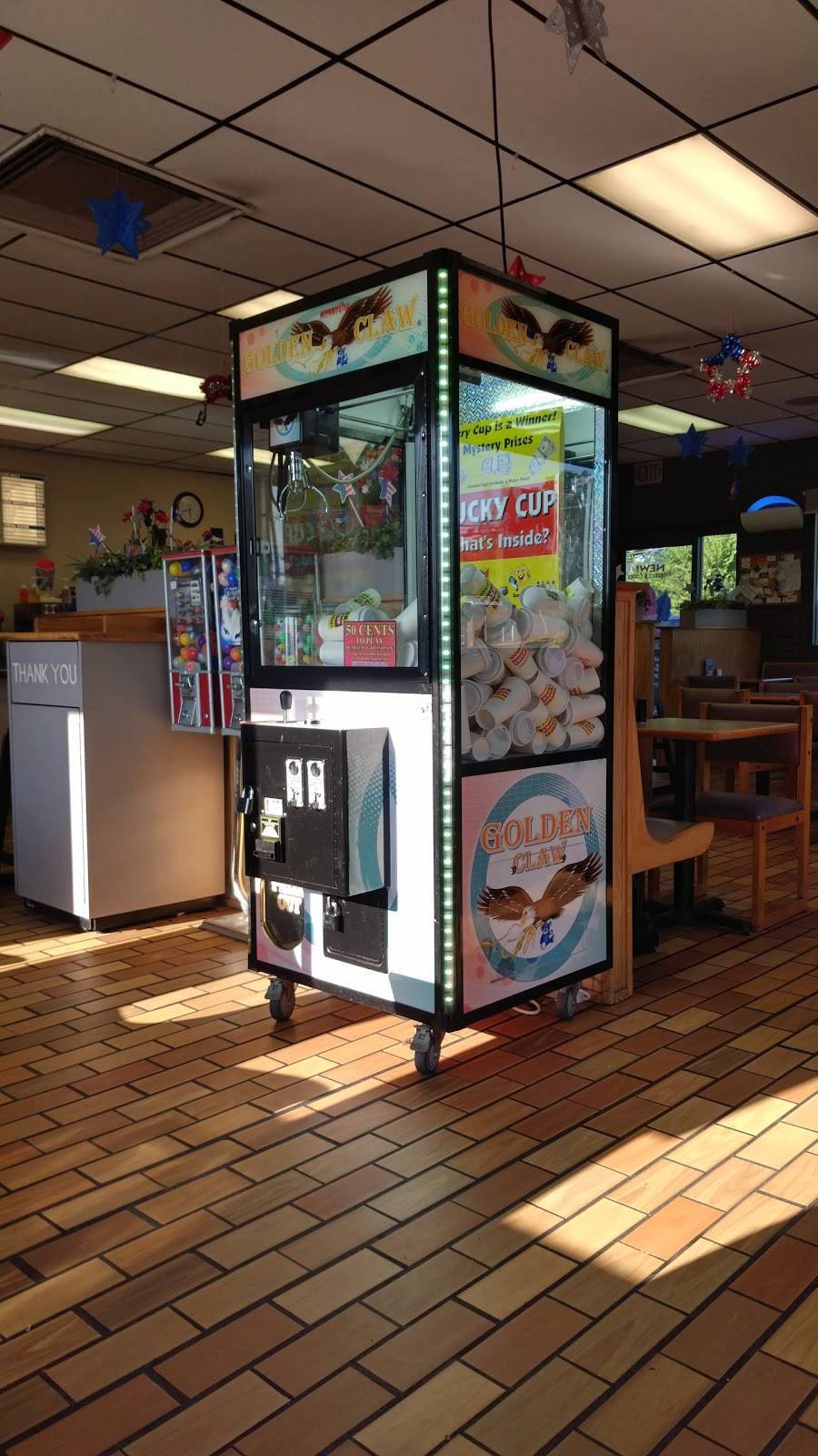 Tastee Freez | restaurant | 104 W 2nd St, Chase City, VA 23924, USA | 4343722424 OR +1 434-372-2424