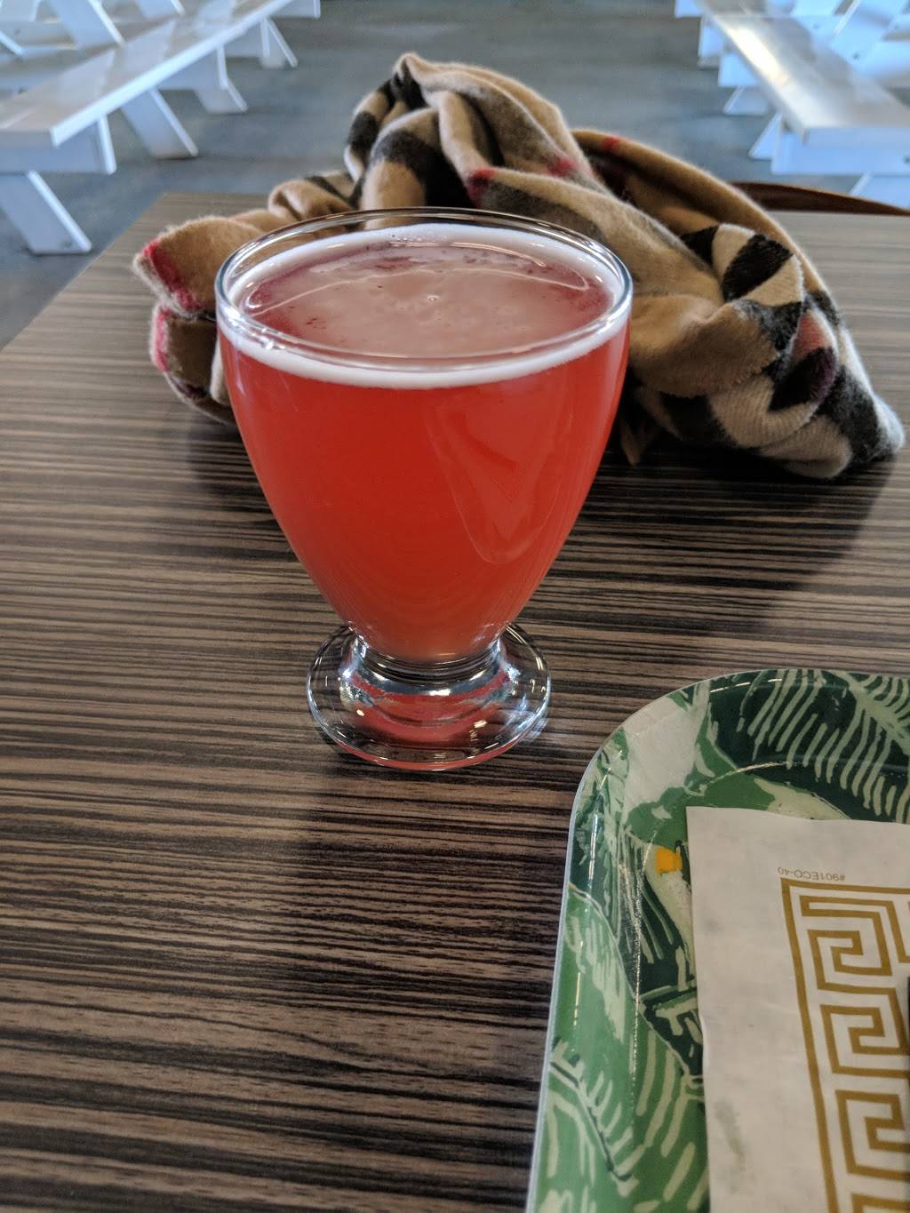 Armored Gardens | restaurant | 315 Pershing Ave, Davenport, IA 52801, USA | 5633451000 OR +1 563-345-1000