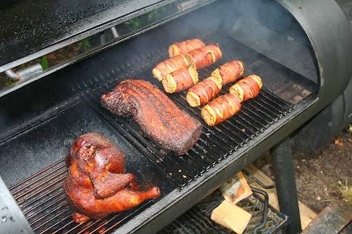 Smokin Aces BBQ & Catering | restaurant | 11442 Skinner Ct, Jacksonville, FL 32225, USA | 9048941346 OR +1 904-894-1346