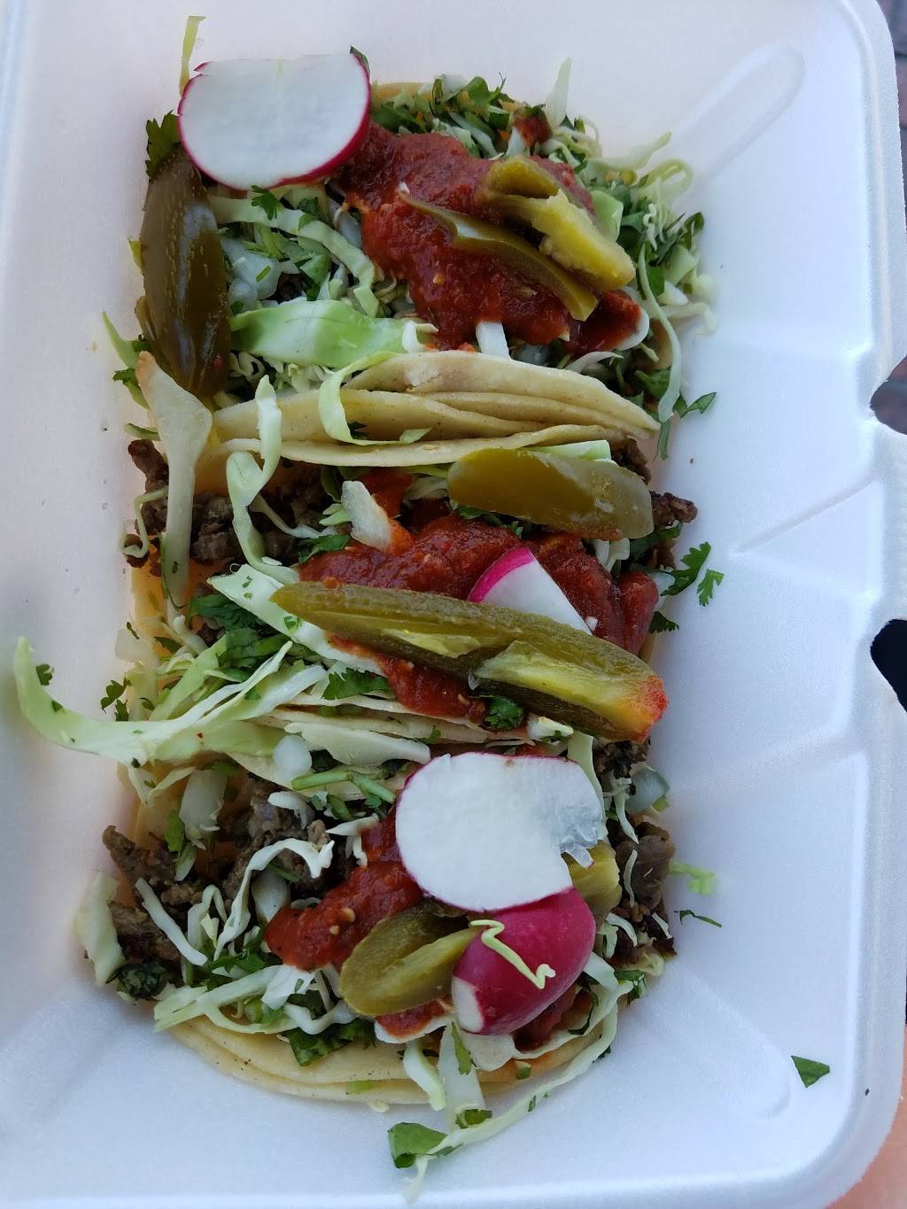 Cucas Mexican Food | restaurant | 527 E State St, Redlands, CA 92373, USA | 9093359557 OR +1 909-335-9557