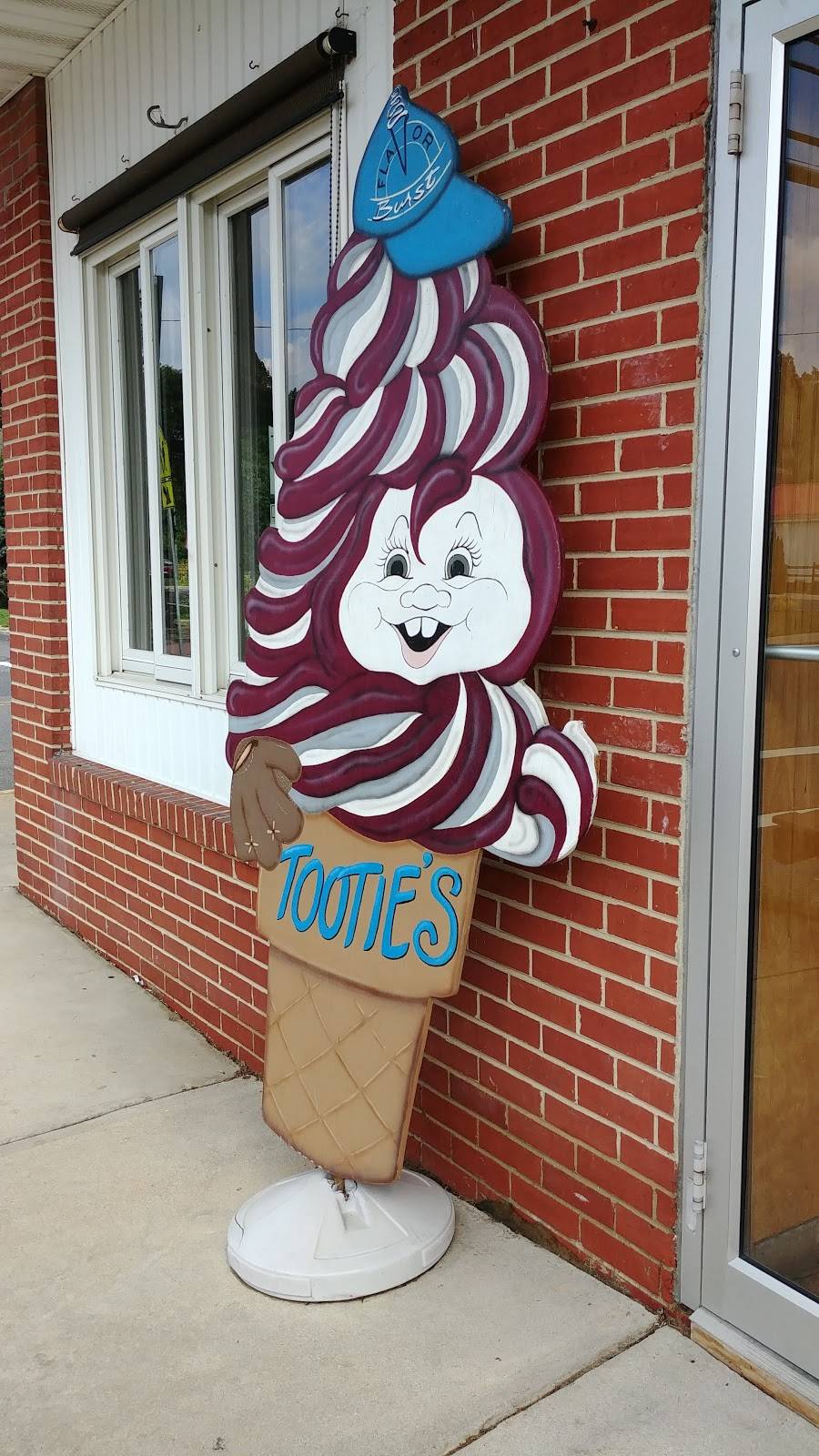 Tooties Restaurant | restaurant | 46 Main St, New Egypt, NJ 08533, USA | 6097589861 OR +1 609-758-9861