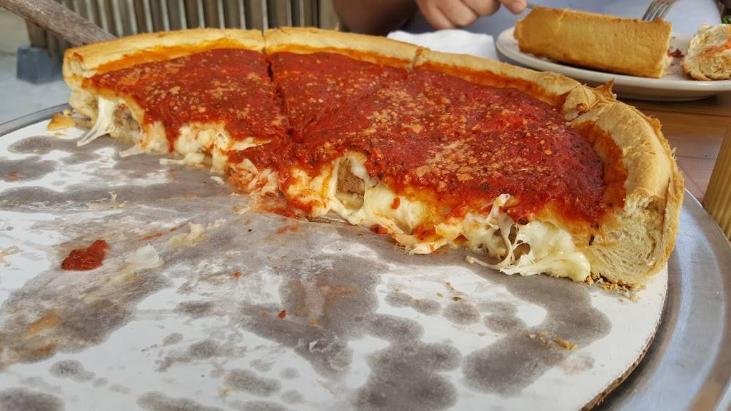 Tedinos Pizzeria & Restaurant | restaurant | 5335 N Sheridan Rd, Chicago, IL 60640, USA | 7732758100 OR +1 773-275-8100