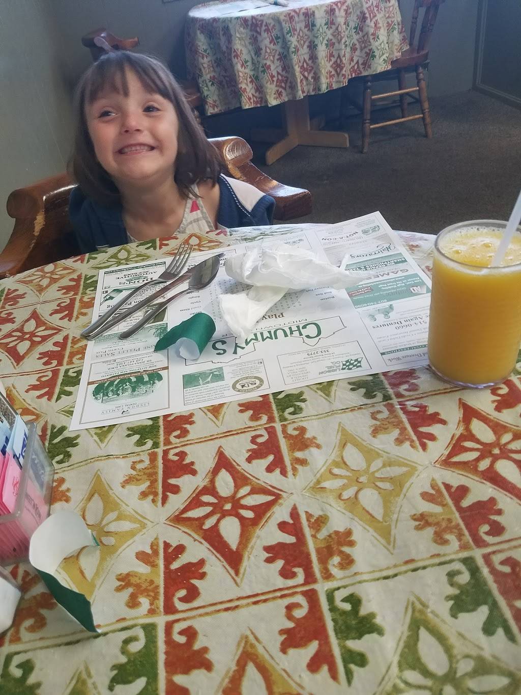 Chummys Mid Town Diner | restaurant | 580 Lisbon St, Lisbon Falls, ME 04252, USA | 2073534732 OR +1 207-353-4732