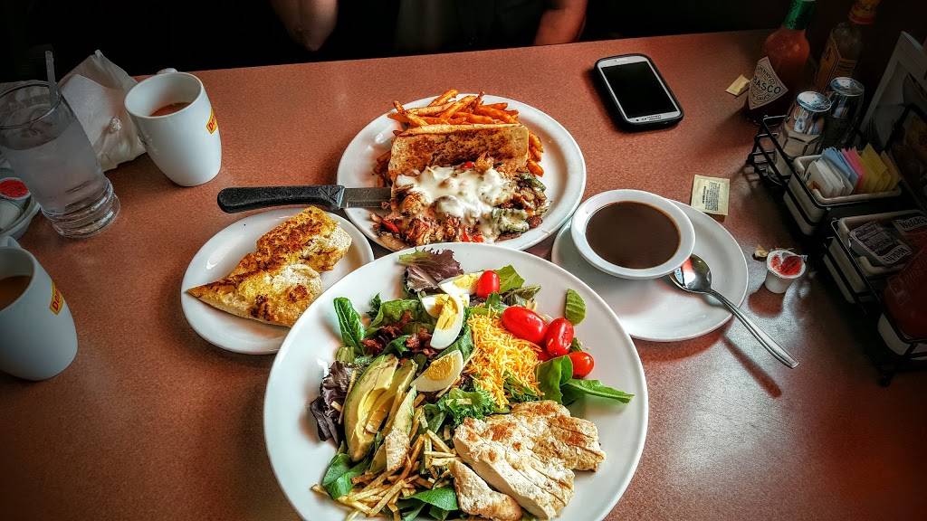 Dennys | restaurant | 13479 Baseline Ave, Fontana, CA 92336, USA | 9094639269 OR +1 909-463-9269