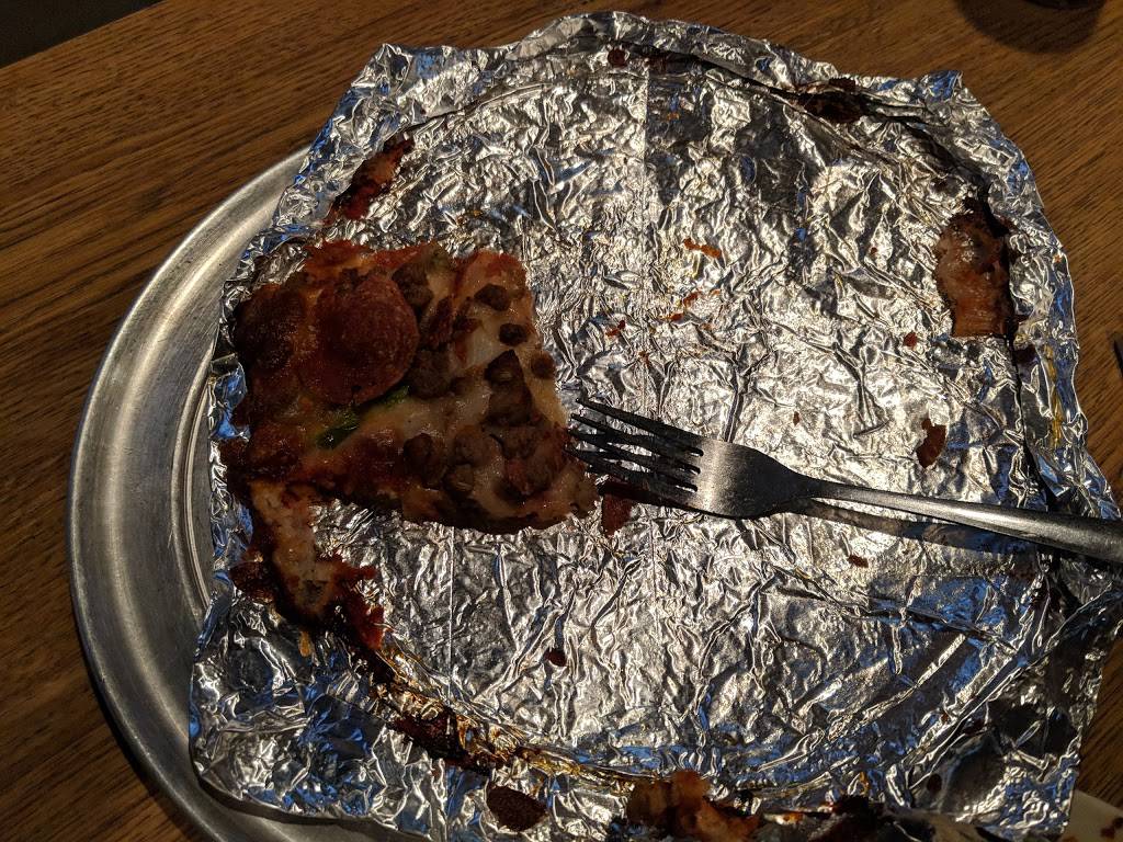 A & B Cafe | restaurant | 110 N Main St, Winchester, IN 47394, USA | 7655842690 OR +1 765-584-2690