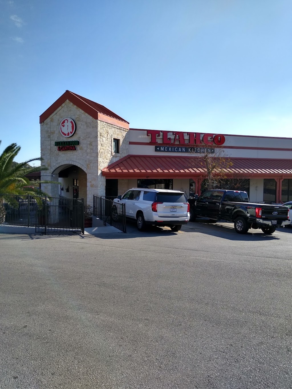 TLAHCO MEXICAN KITCHEN | restaurant | 1662 Encino Rio SUITE 100, San Antonio, TX 78259, USA | 2104558543 OR +1 210-455-8543
