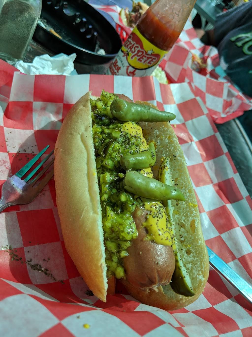 Reds Good Food & Spirits | restaurant | 12350 Palm Beach Blvd, Fort Myers, FL 33905, USA | 2396900083 OR +1 239-690-0083