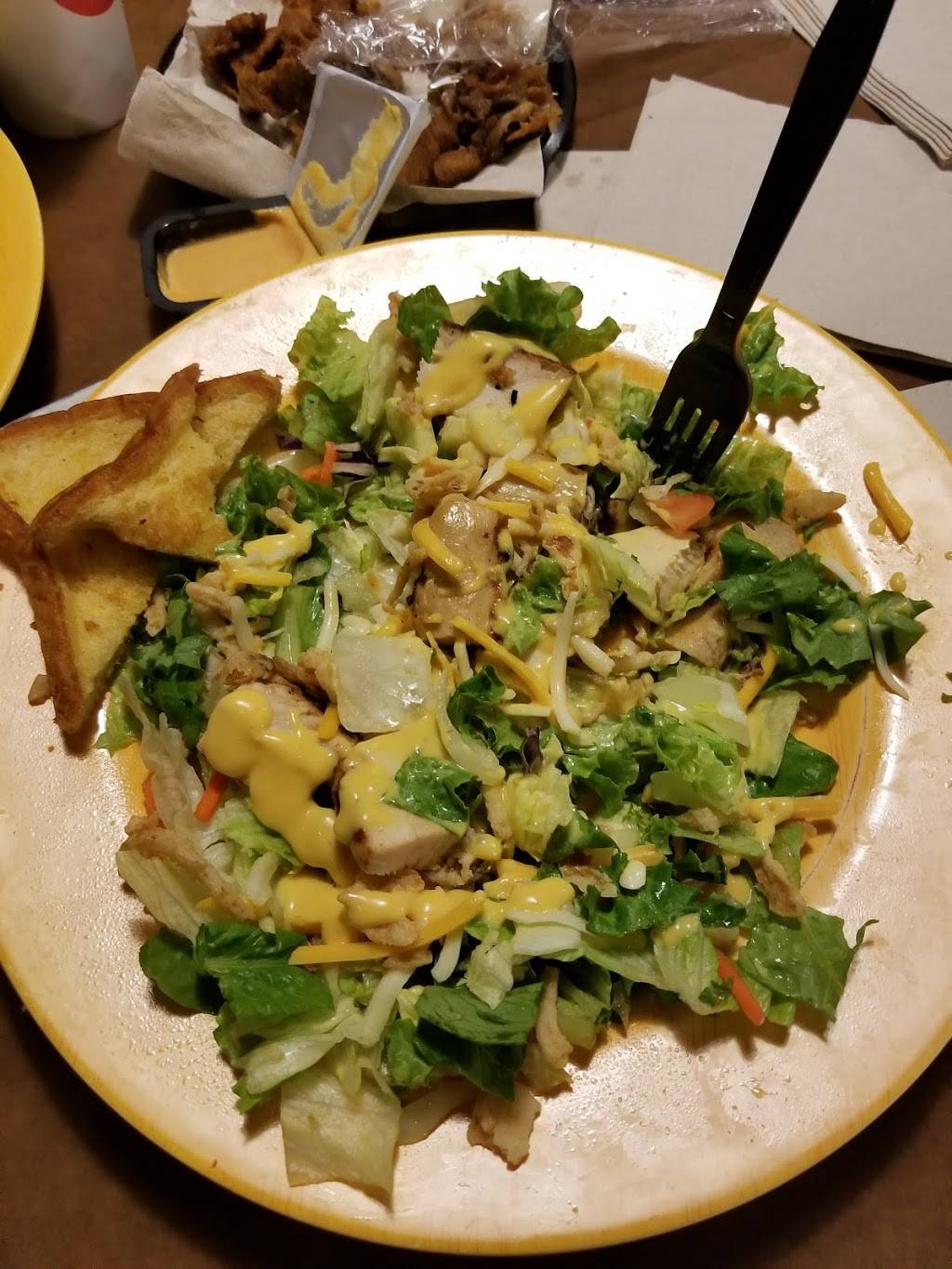 Zaxbys Chicken Fingers & Buffalo Wings | restaurant | 2901 James L Redman Pkwy, Plant City, FL 33566, USA | 8137521971 OR +1 813-752-1971