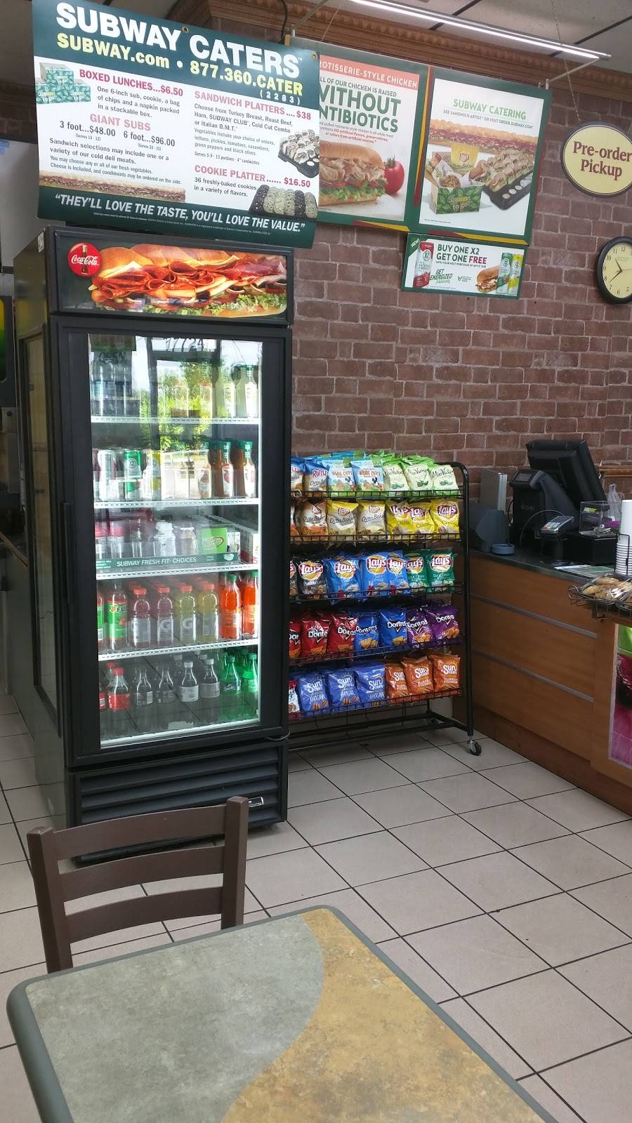Subway | restaurant | 17724 Pines Blvd, Pembroke Pines, FL 33029, USA | 9547042529 OR +1 954-704-2529