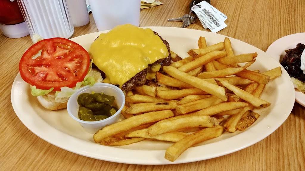 Riverview Sandwich Shop | restaurant | 8001 US-301, Riverview, FL 33578, USA | 8136773037 OR +1 813-677-3037