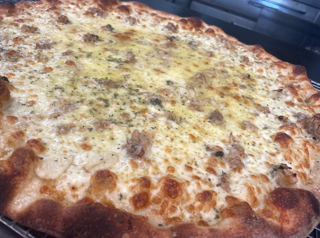 Lucia Pizza Of Avenue X | restaurant | 2201 Avenue X, Brooklyn, NY 11235, USA | 7183130999 OR +1 718-313-0999