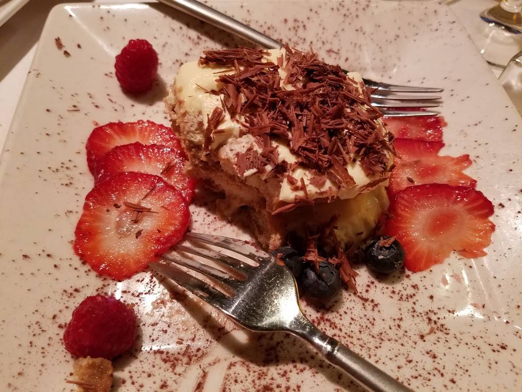 Michaelangelos | restaurant | 2198 Murray Hill Rd, Cleveland, OH 44106, USA | 2167210300 OR +1 216-721-0300