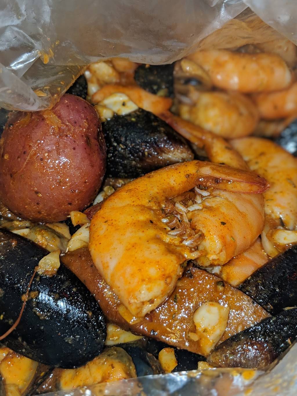 The Kickin Crab Riverside | restaurant | 2555 Canyon Springs Pkwy, Riverside, CA 92507, USA | 9516530880 OR +1 951-653-0880