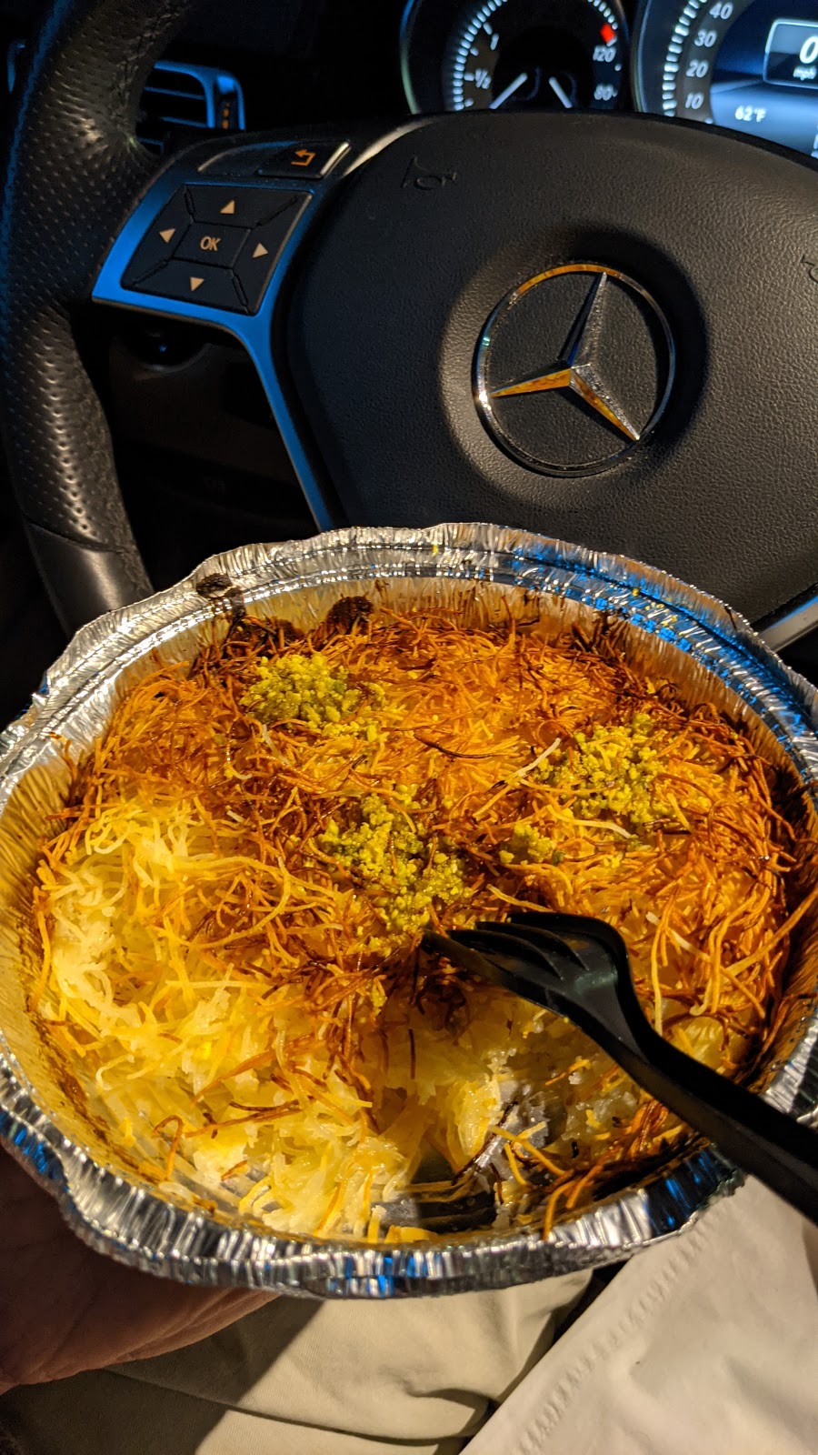 Mamas Shawarma | restaurant | 501 2nd Ave W #100, Seattle, WA 98119, USA | 2069818282 OR +1 206-981-8282