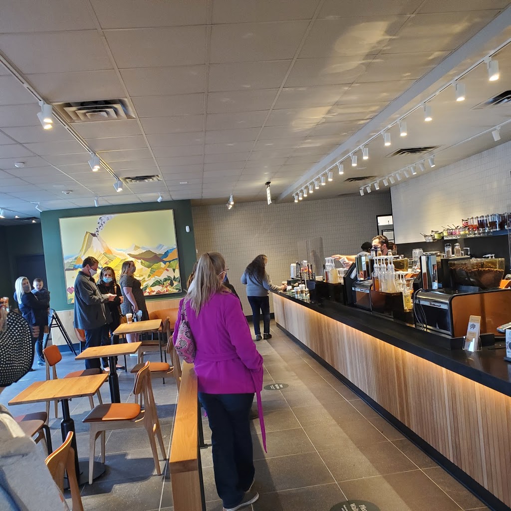 Starbucks | cafe | 160 Grant Ave, Auburn, NY 13021, USA | 3152525533 OR +1 315-252-5533