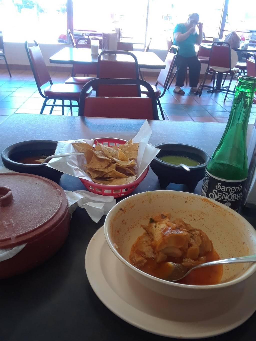 Taqueria Diversey | restaurant | 5649 W Diversey Ave, Chicago, IL 60639, USA | 7732375783 OR +1 773-237-5783