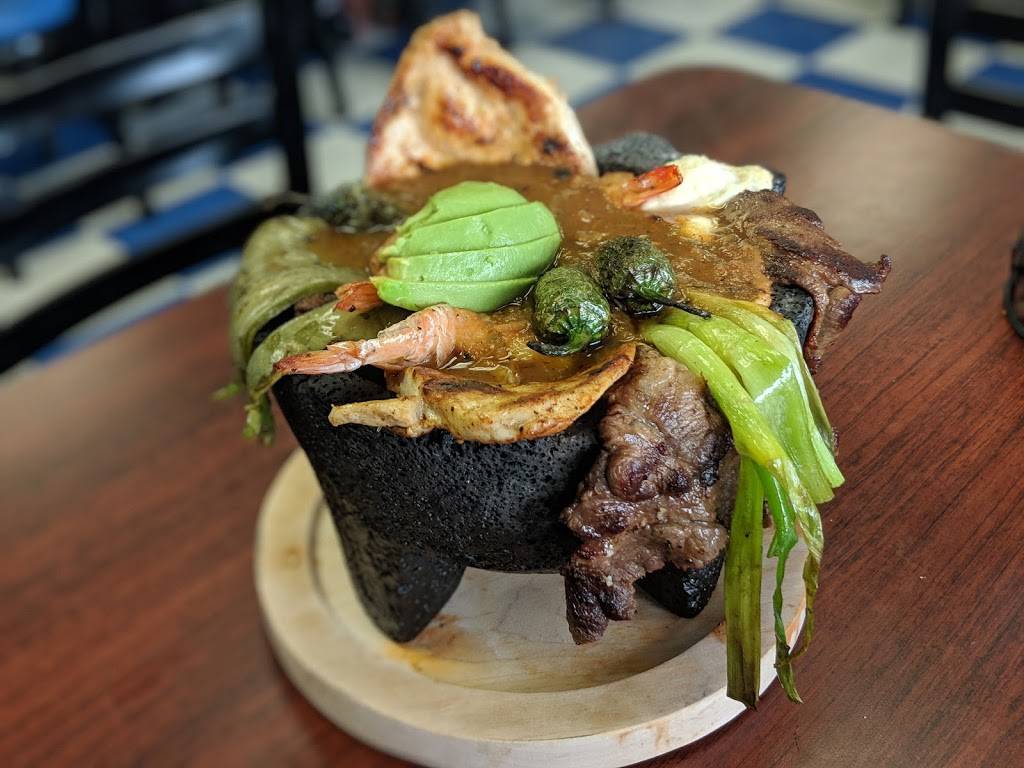 Mariscos El canto de las Sirenas | restaurant | 2055 G N Perris Blvd, Perris, CA 92571, USA | 9515917777 OR +1 951-591-7777