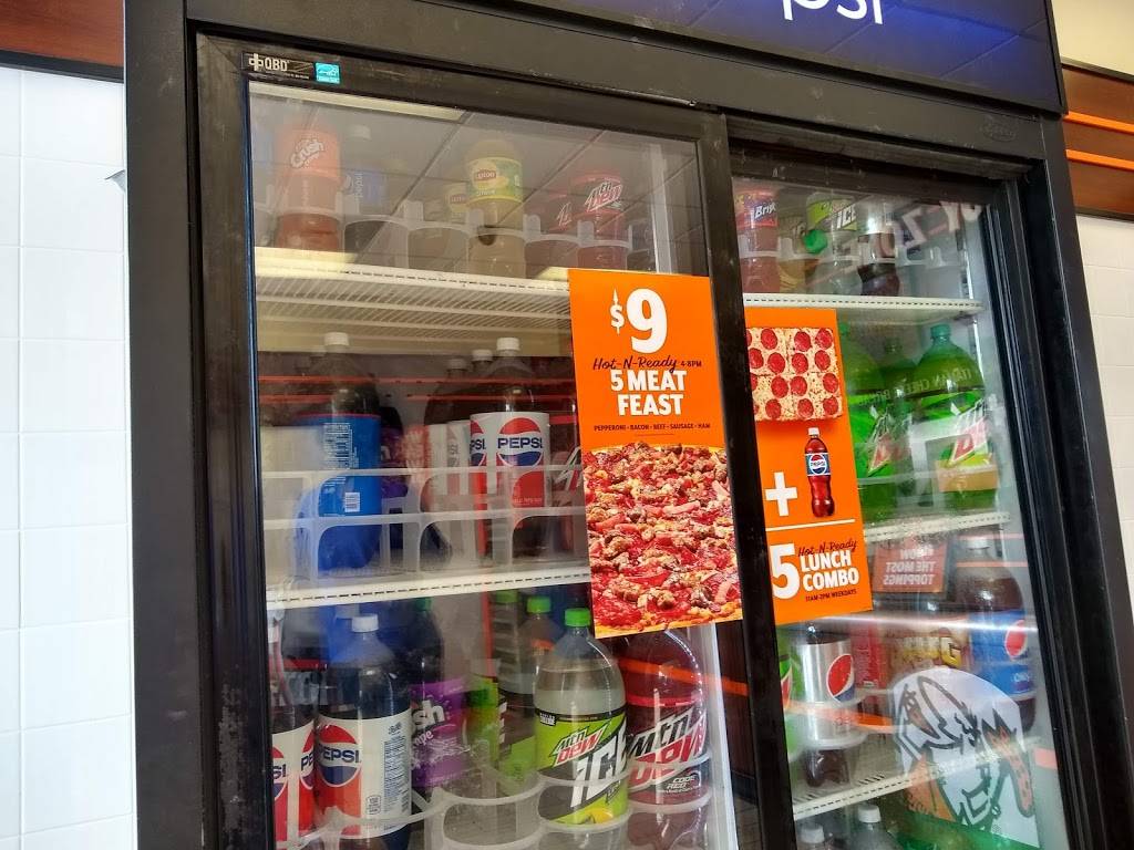 Little Caesars Pizza | meal takeaway | 4 Bellevue Park Plaza, Belleville, IL 62226, USA | 6183559577 OR +1 618-355-9577