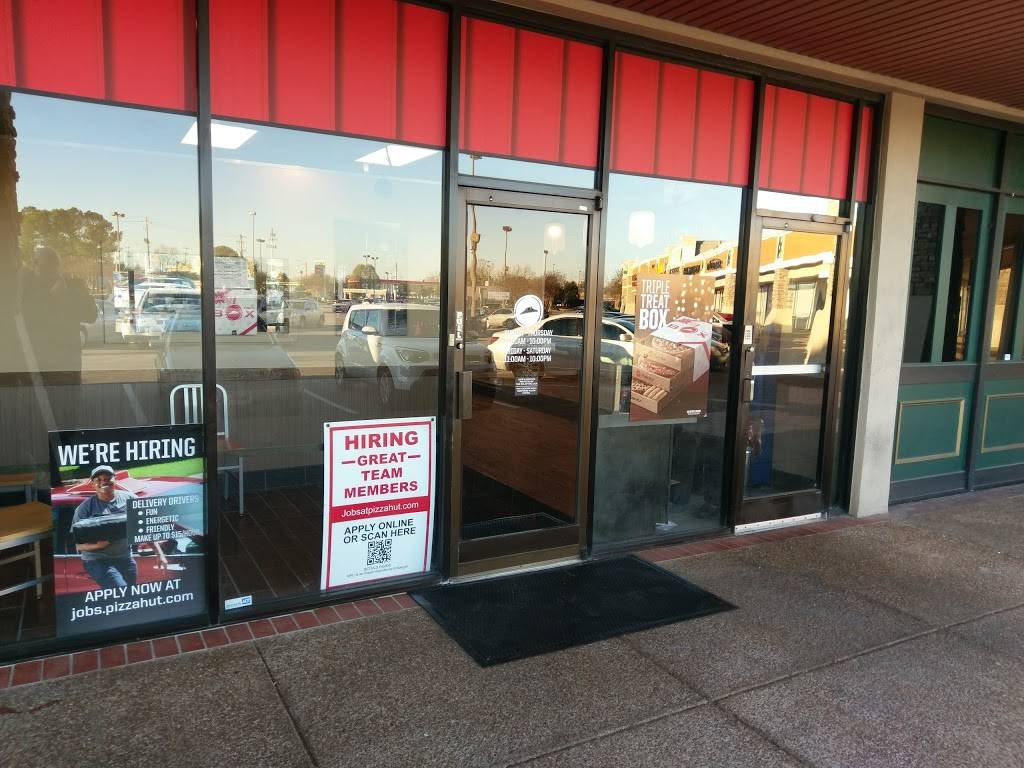 Pizza Hut | meal takeaway | 6532 Quince Rd, Memphis, TN 38119, USA | 9017550129 OR +1 901-755-0129