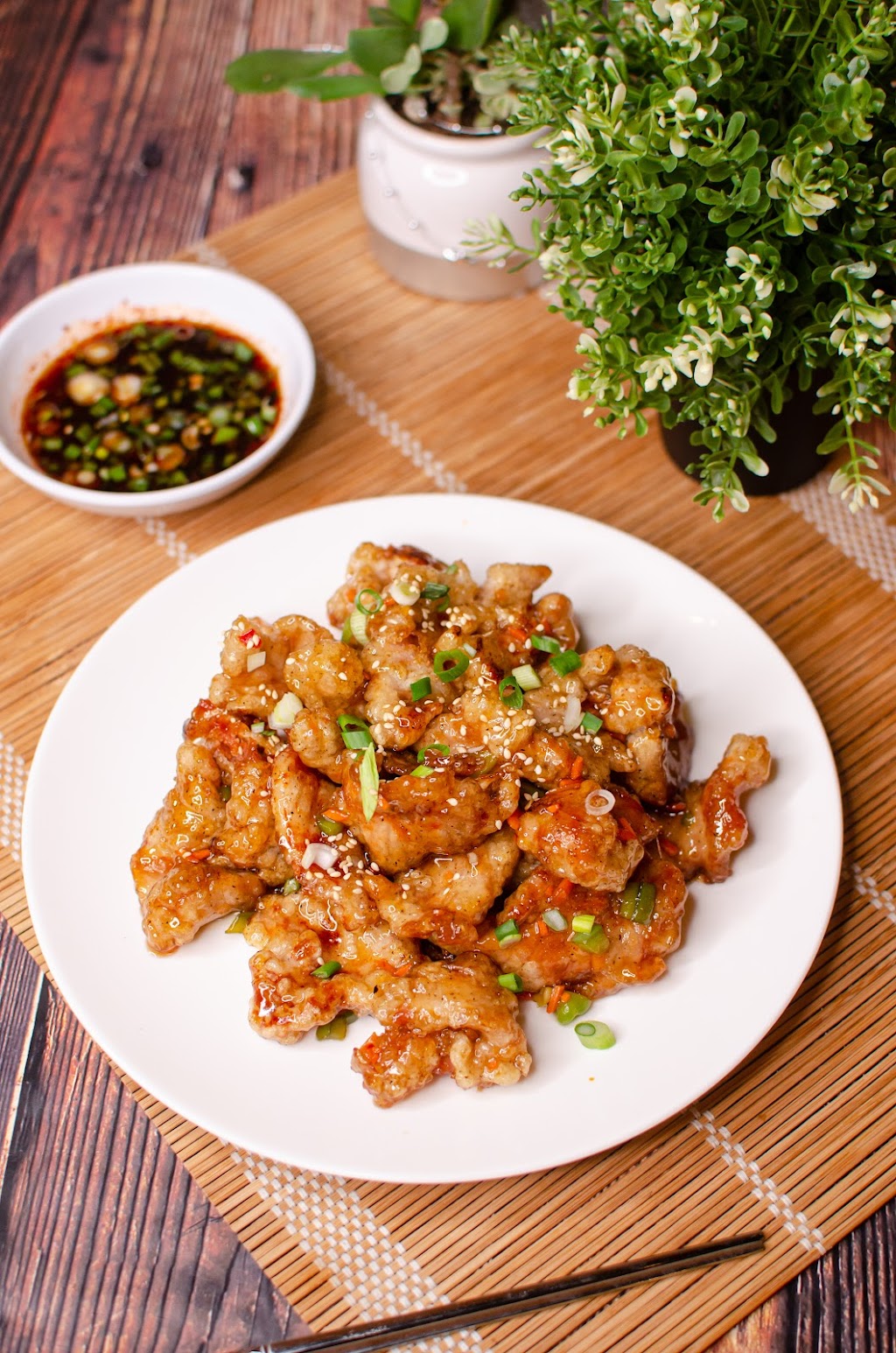 Han Mi Jeong | restaurant | 3335 S Halsted St, Chicago, IL 60608, USA | 3126848888 OR +1 312-684-8888