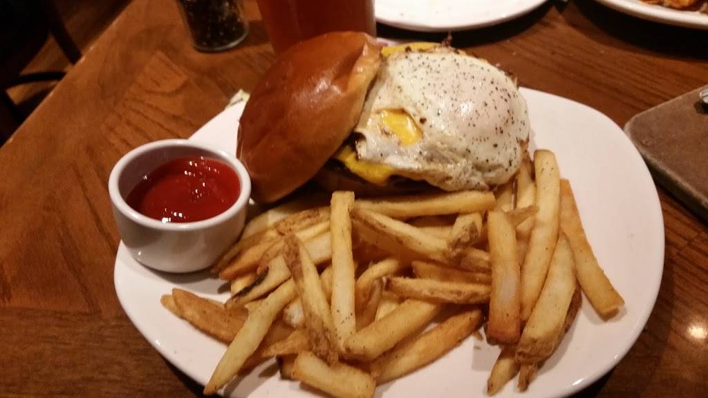 Outback Steakhouse | restaurant | 10860 FL-54, Trinity, FL 34655, USA | 7273765100 OR +1 727-376-5100