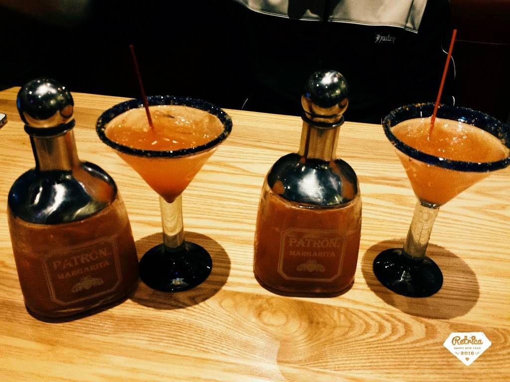 Chilis Grill & Bar | meal takeaway | 1905 N Prospect Ave, Champaign, IL 61822, USA | 2173982161 OR +1 217-398-2161