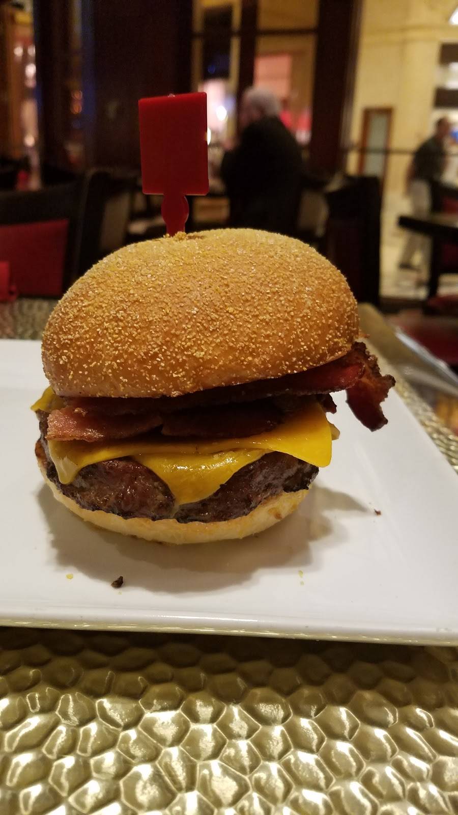 Burger Brasserie | restaurant | 3655 S Las Vegas Blvd, Las Vegas, NV 89109, USA | 7029464346 OR +1 702-946-4346