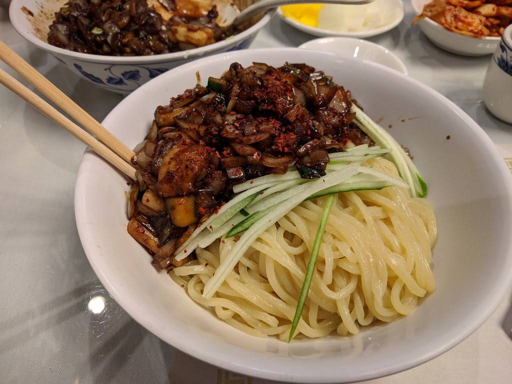 Twin Dragon Restaurant | restaurant | 9046 W Golf Rd, Niles, IL 60714, USA | 8478036777 OR +1 847-803-6777