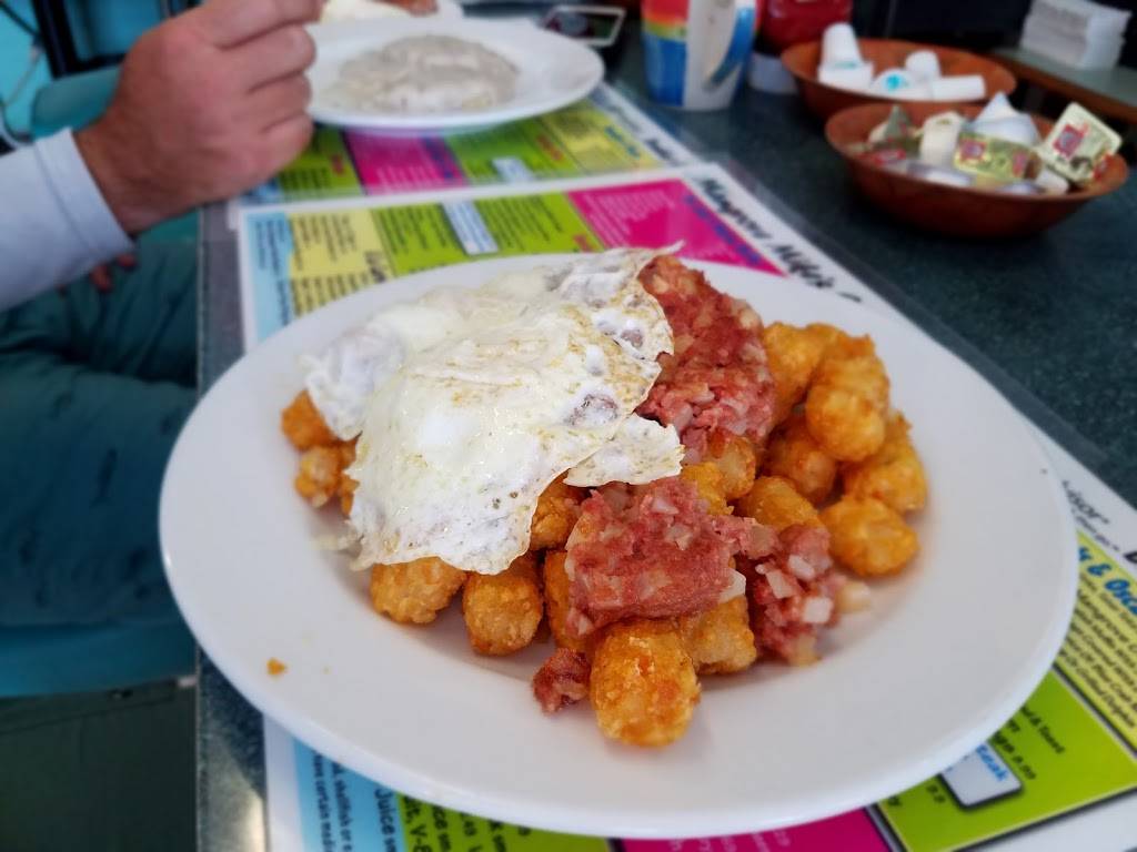 Mangrove Mikes Cafe | cafe | 82200 Overseas Hwy, Islamorada, FL 33036, USA | 3056648022 OR +1 305-664-8022