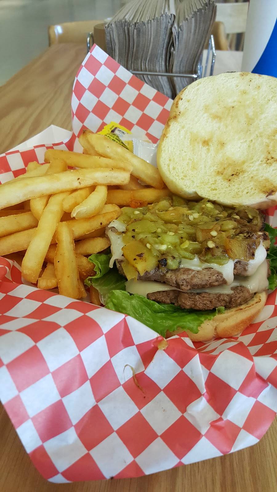 Lobo Grill | restaurant | Albuquerque, NM 87106, USA | 5052774546 OR +1 505-277-4546