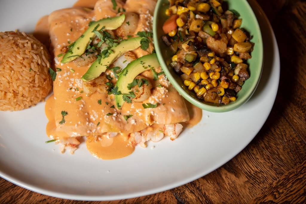 Quesos Mexican Bar & Grill (Burlington) | restaurant | 321 N Roosevelt Ave, Burlington, IA 52601, USA | 3195962076 OR +1 319-596-2076