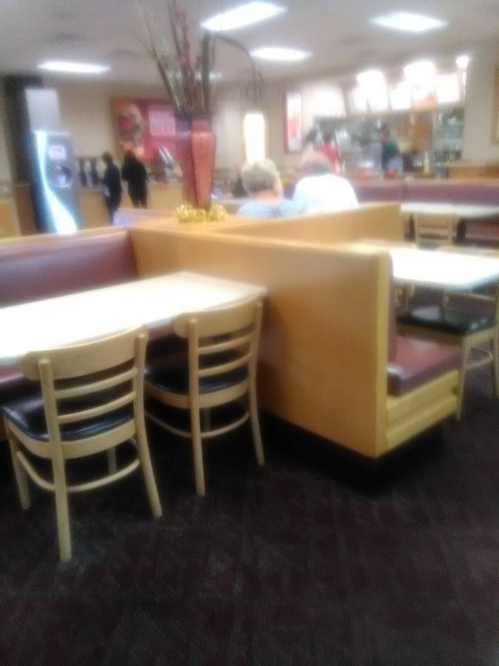 Wendys | restaurant | 102 Palmer Grace Dr W, Okatie, SC 29909, USA | 8437057307 OR +1 843-705-7307