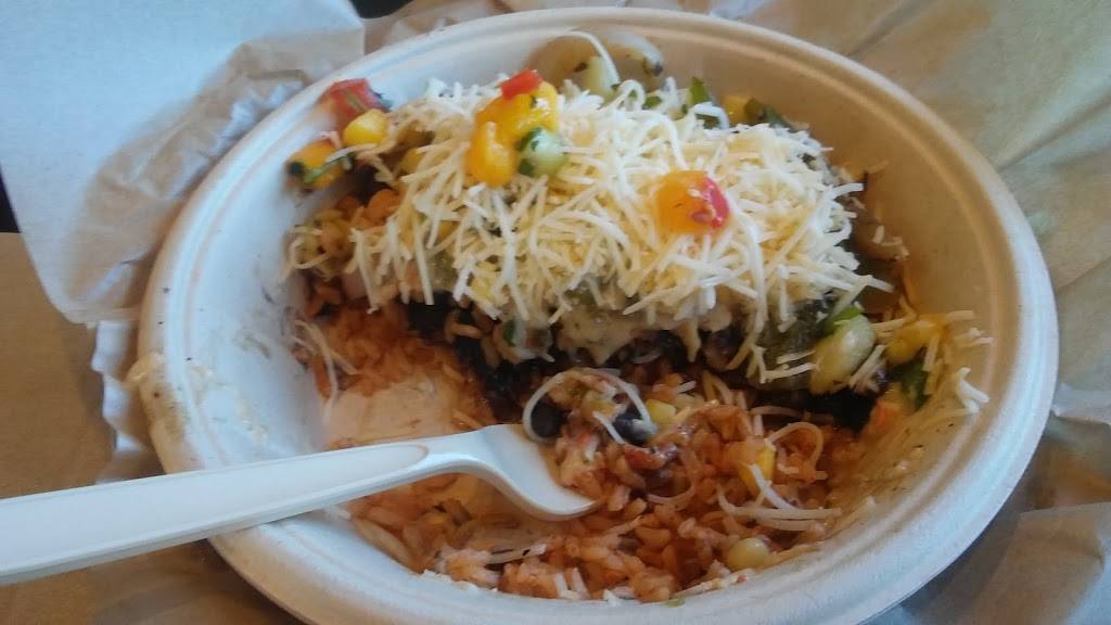 QDOBA Mexican Eats | restaurant | 4682 S Scatterfield Rd, Anderson, IN 46013, USA | 7653932508 OR +1 765-393-2508