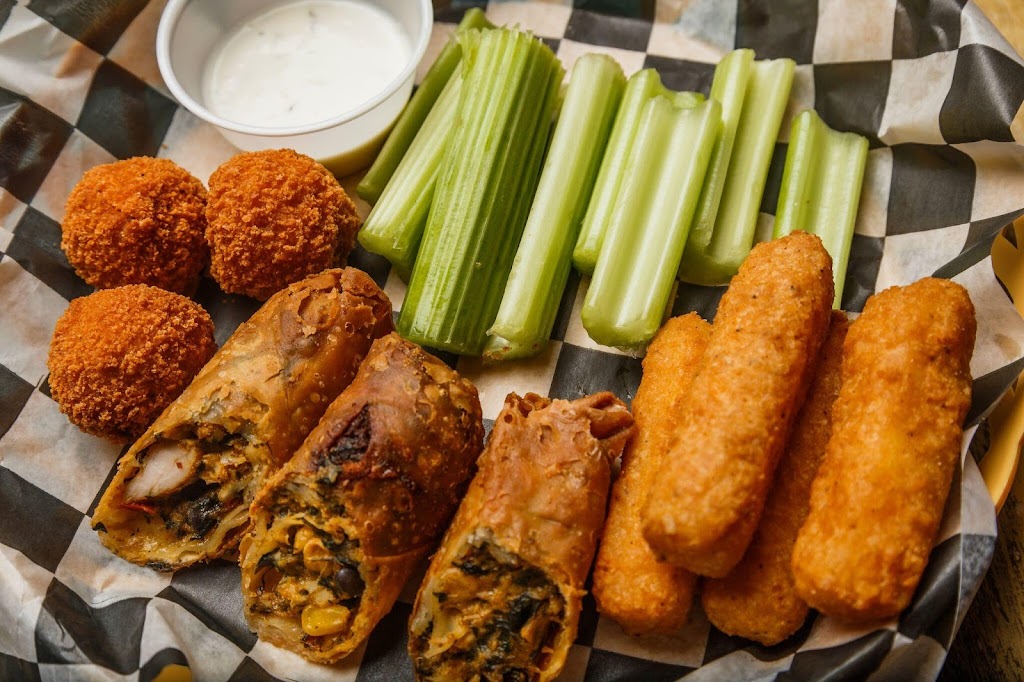 The Cajuns Wharf Grill & Bar | restaurant | 3500 Ryan St, Lake Charles, LA 70605, USA | 3375082873 OR +1 337-508-2873