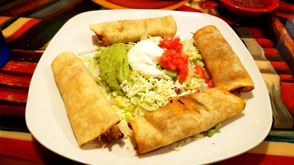 Coco Loco | restaurant | 4002 Bay Rd, Saginaw, MI 48603, USA | 9897911111 OR +1 989-791-1111