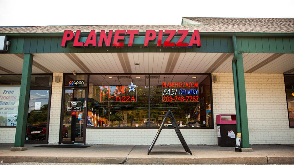 Planet Pizza | restaurant | 71 Newtown Rd, Danbury, CT 06810, USA | 2037437787 OR +1 203-743-7787